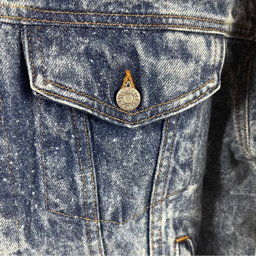 Vintage Men’s Acid Wash Denim Trucker Jacket M Union Pacific Resources 3D Letter - Picture 5 of 15